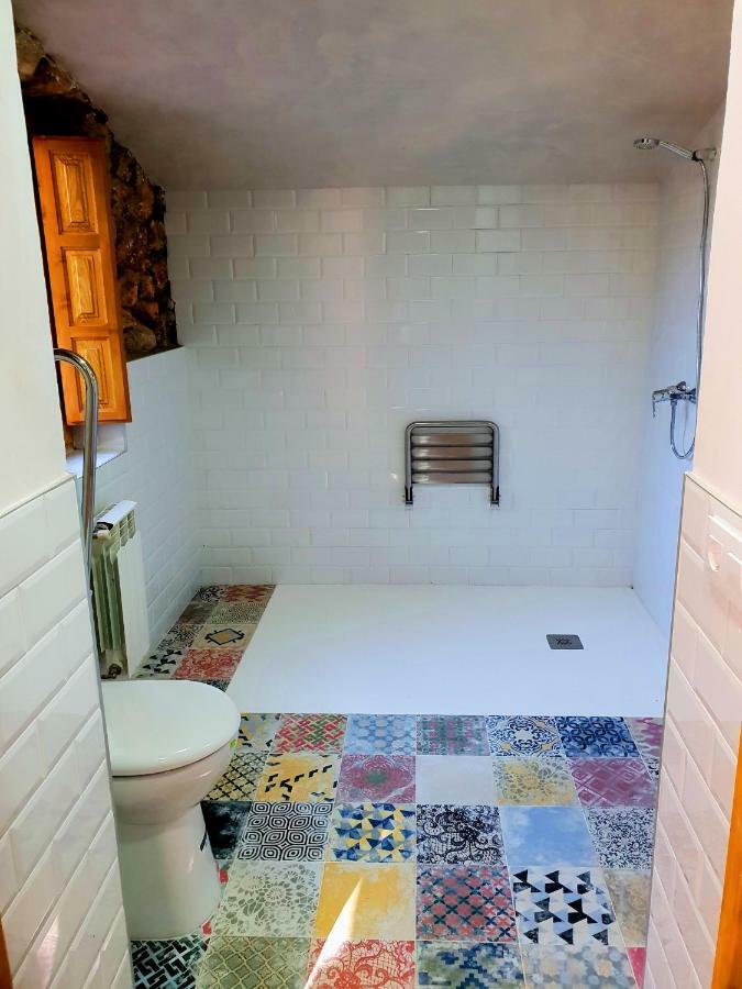 Double Room with Extra Bed,805429818:JPEG